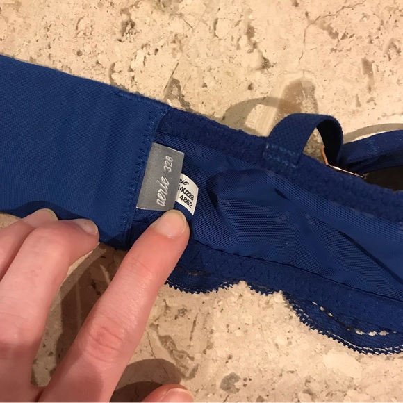Aerie Cobalt Blue Bra with Lace and padding size 32B - Picture 6 of 6